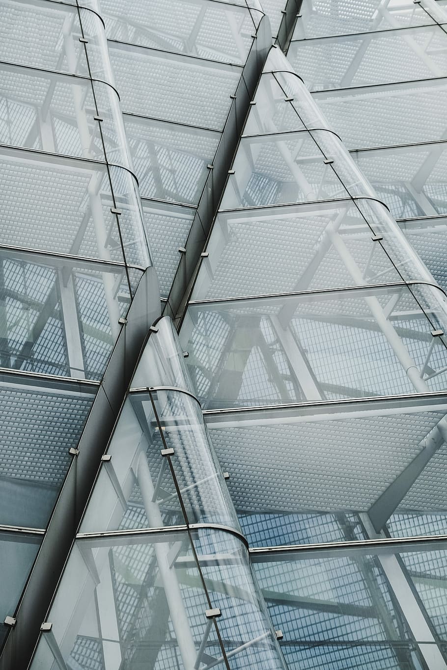 architectural photography of glass building, high-rise building HD wallpaper