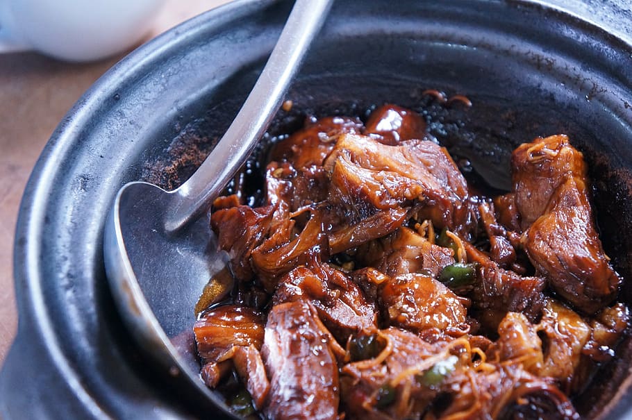 meat dish with brown sauce inside cauldron, cooking, cooked HD wallpaper