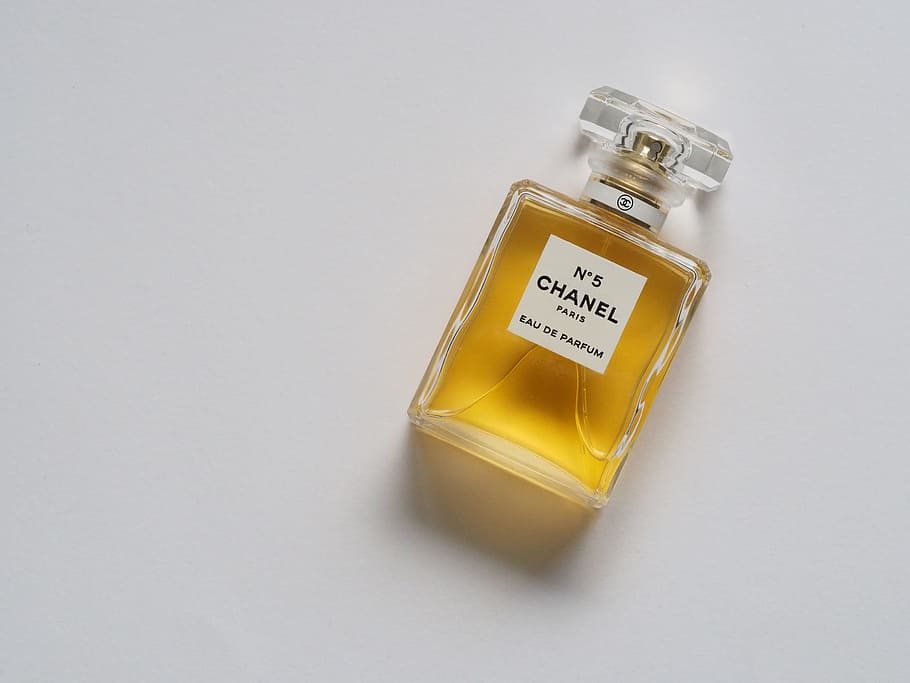 Chanel perfume bottle, scent, simple, minimal, fashion, female, HD wallpaper