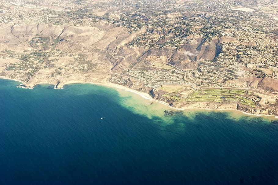 overhead, view, clear, blue, water, beach, boat, golf course HD wallpaper