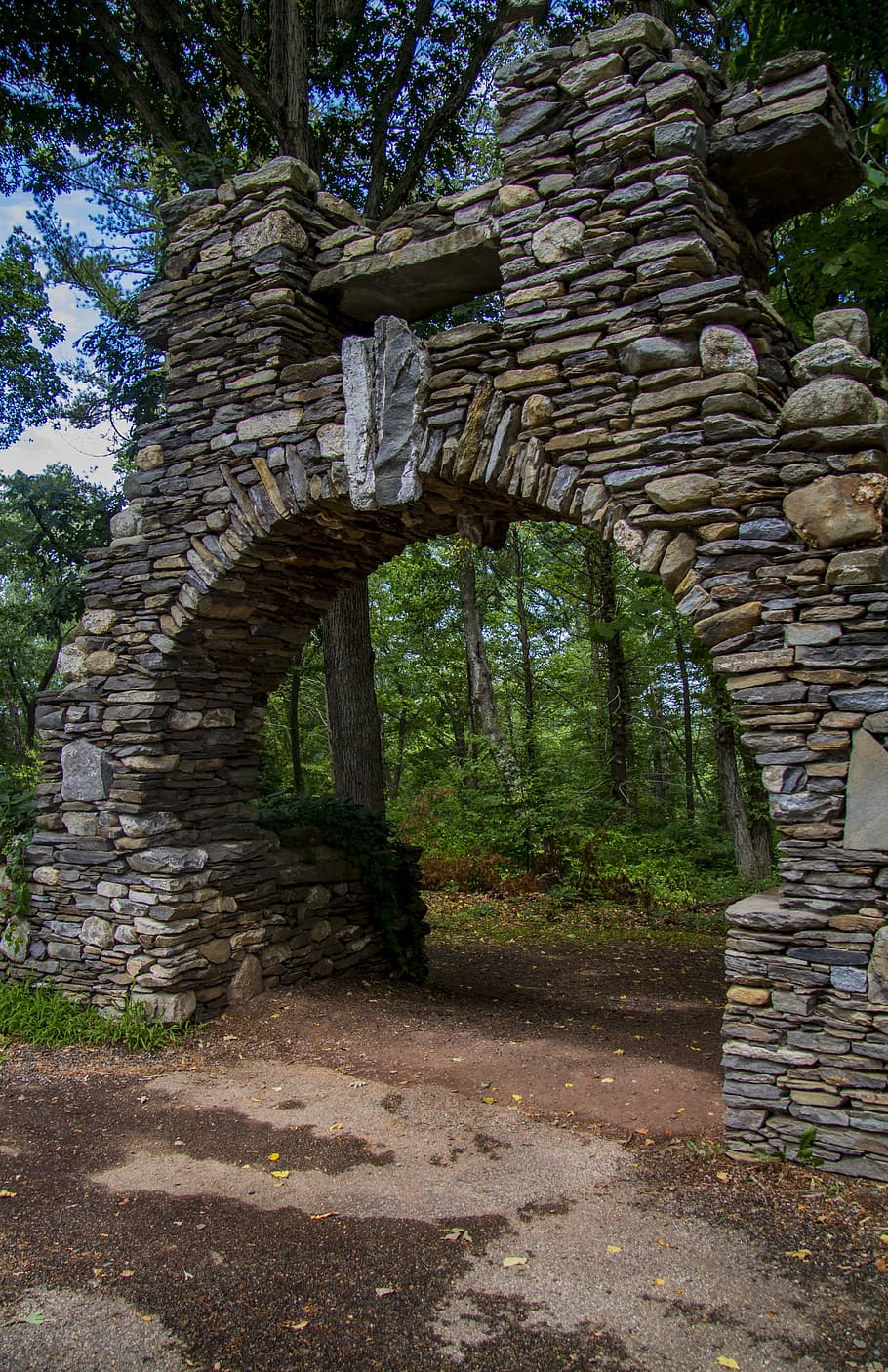 concrete stackable brick arch beside forest, tunnel, bridge HD wallpaper