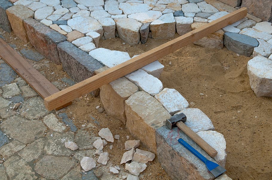 calade, pierre, path, stone size, pebbles, hammer, crafts, work HD wallpaper