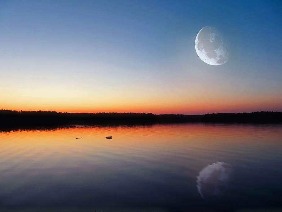 calm body of water under full moon, evening lake, glow, big moon