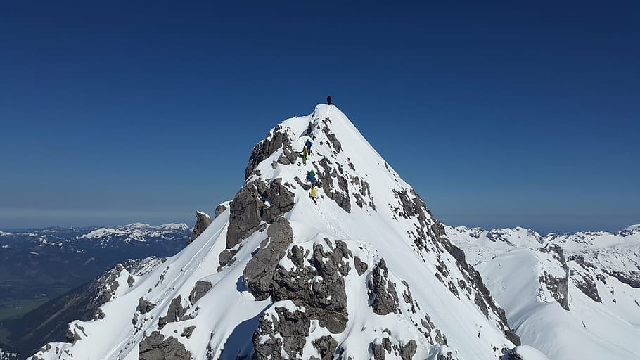 person standing on mountain peak, mountain summit, winter, mountaineer HD wallpaper