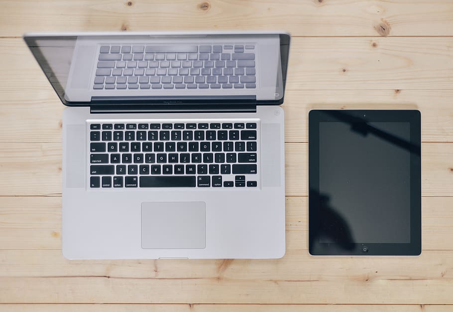 MacBook Pro, desk, laptop, tablet, computer, business, office HD wallpaper