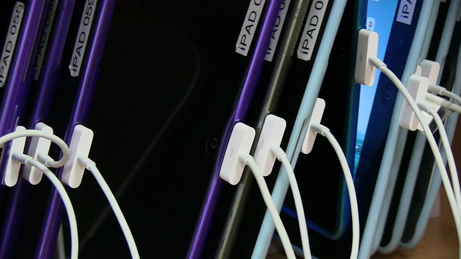 iPad lot, tablets, charger, technology, digital, internet, media HD wallpaper
