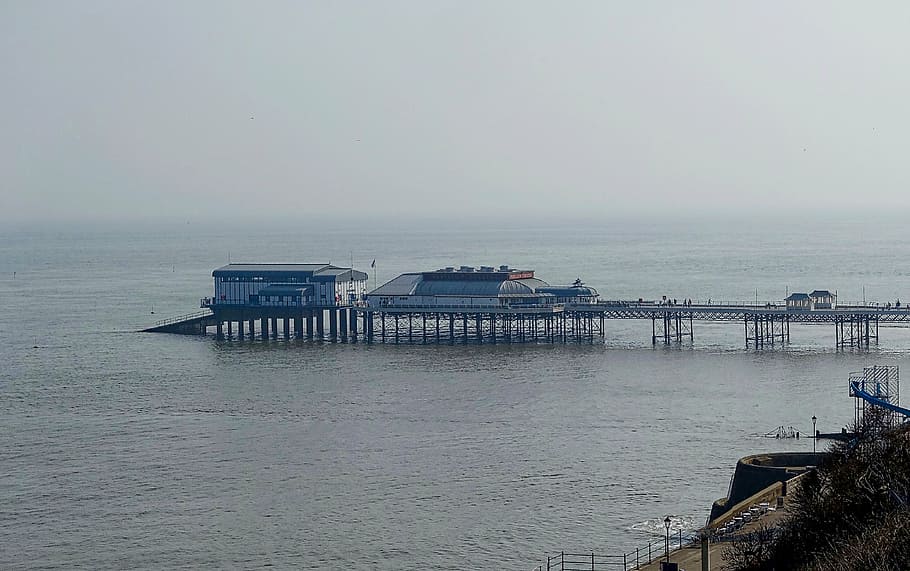 pier, jetty, cromer, england, boat ramp, public, mist, water HD wallpaper