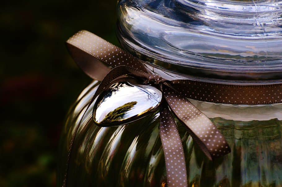 candy-glass, heart, loop, vessel, storage, romance, lid, deco HD wallpaper