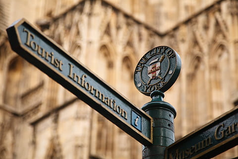 Tourist Information street sign, Contact, Direction, Green, Guide HD wallpaper
