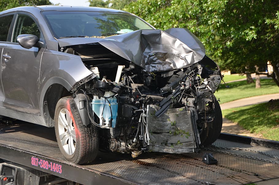 crashed gray vehicle on trailer, car, wreck, accident, automobile, HD wallpaper