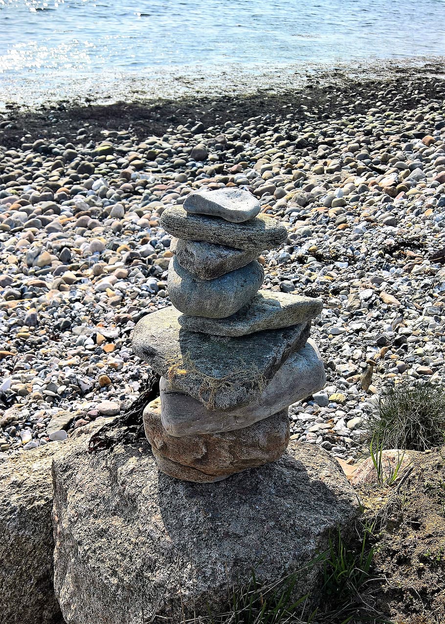 balancing stones, baltic sea beach, stone figure, successive laminated stones, HD wallpaper