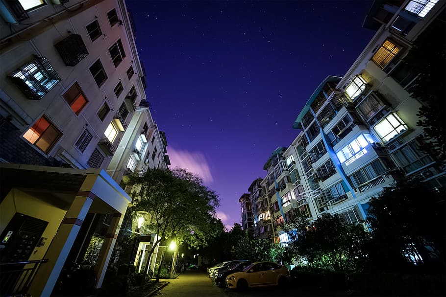 starry sky, night, building, street, urban Scene, building exterior HD wallpaper