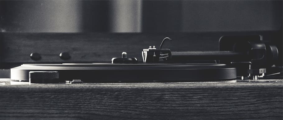 turntable-record-vinyl-needle.jpg