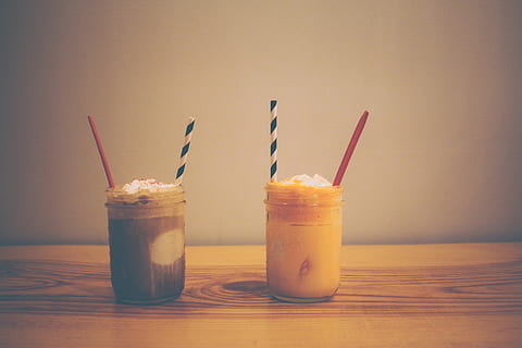 two clear glass jars with juice, photography, filled, white HD wallpaper