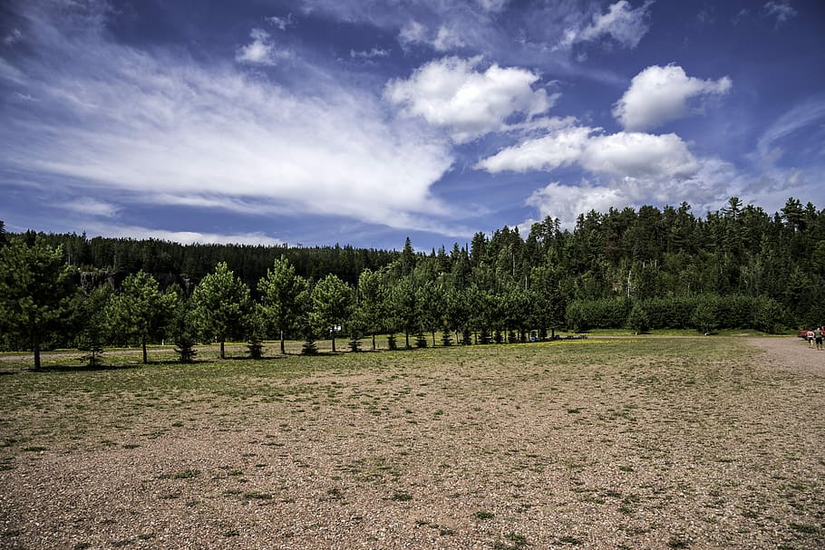 Landscape at the Parking lot at Eagle Canyon, Ontario, canada HD wallpaper