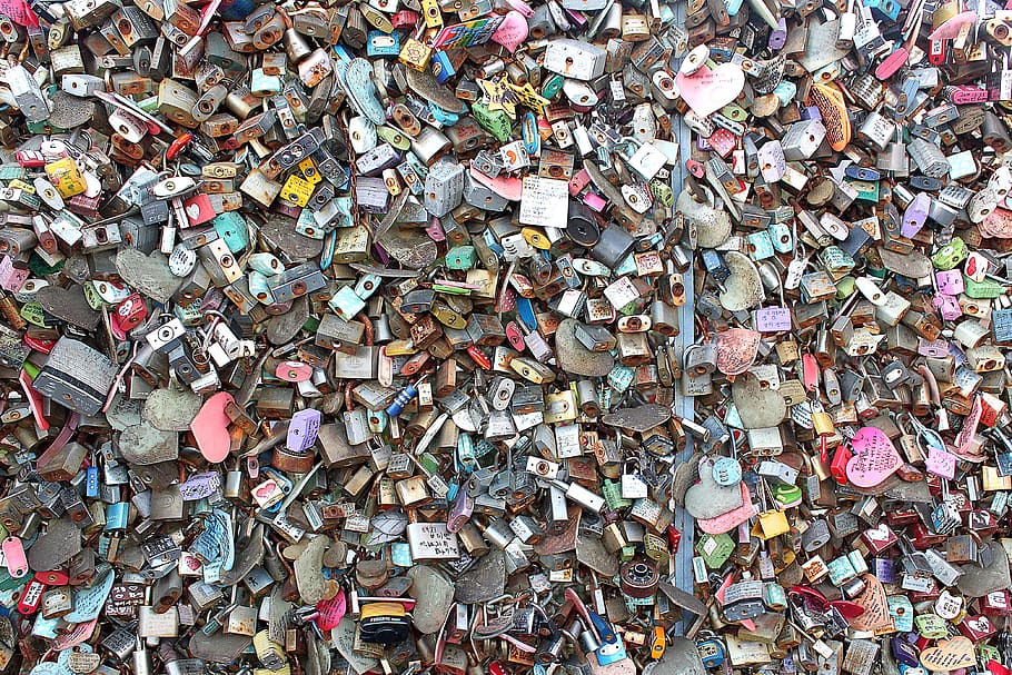 love lock, locks, symbol, romantic, oath, romance, couple, padlock HD wallpaper