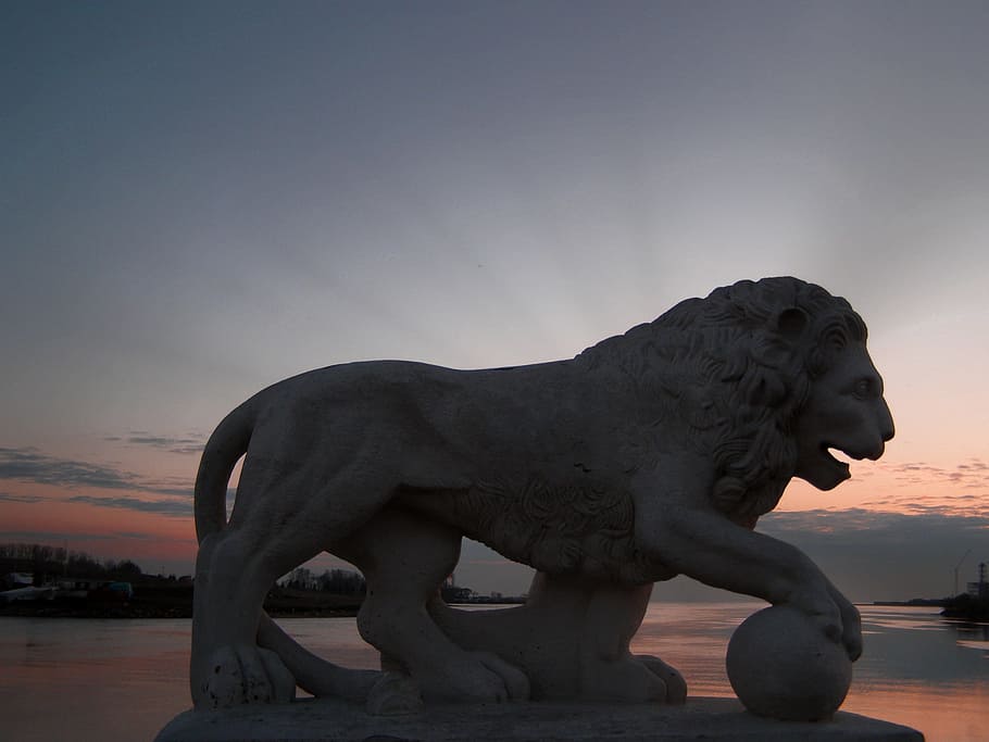 Lion, Sculpture, Sunset, Evening, Stone, monument, landmark HD wallpaper