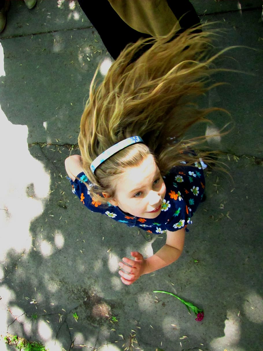 kid, game, rotation, cute, child, childhood, real people, leisure activity HD wallpaper