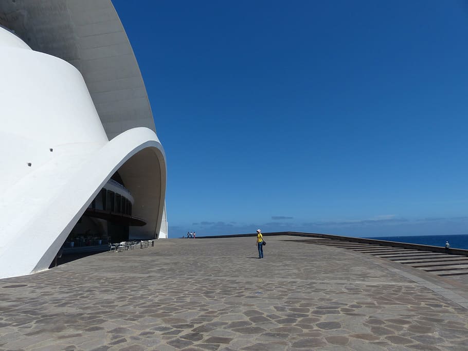 forecourt, space, building, huge, imposing, visitor, tourist information HD wallpaper