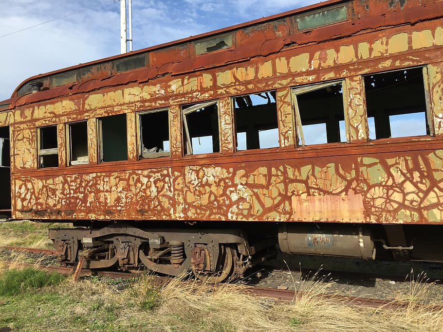 empty wreck train on rail, rusted, railroad, abandoned, railroad Track, HD wallpaper