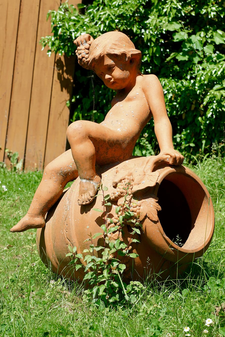 boy, krug, jar, pose, garden decoration, statue, outdoors, one Person, HD wallpaper