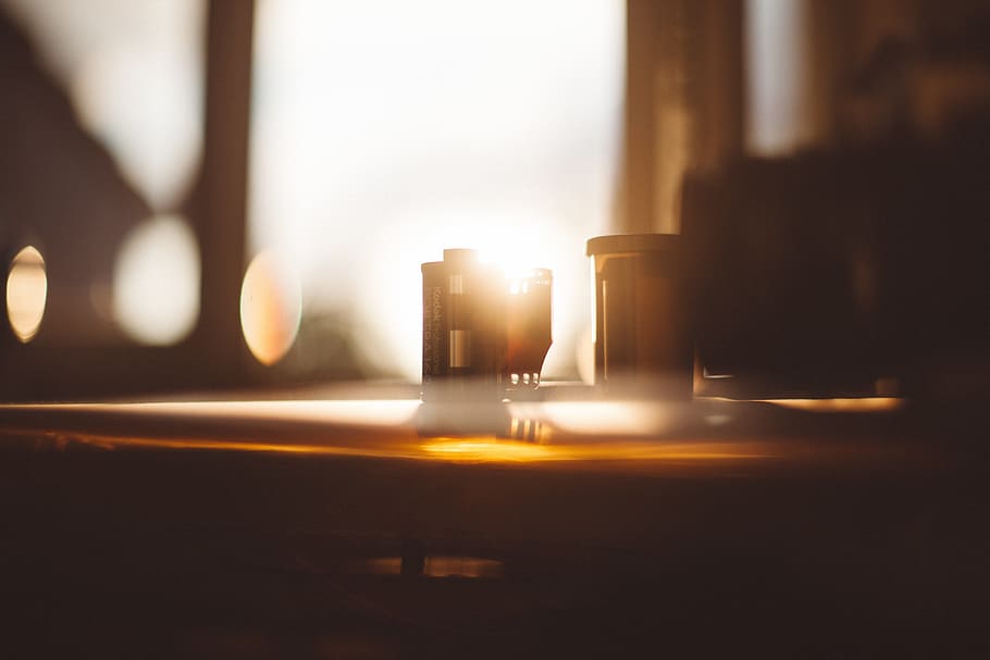 still, items, things, desk, table, window, view, nature, sky HD wallpaper