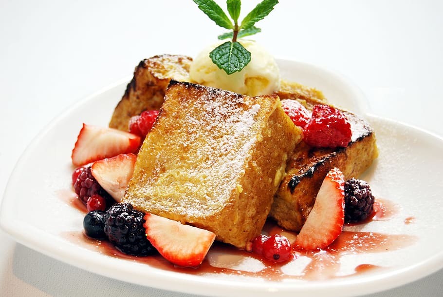 cake, strawberry, blueberry, dessert, food, sweet, fruit, tasty HD wallpaper