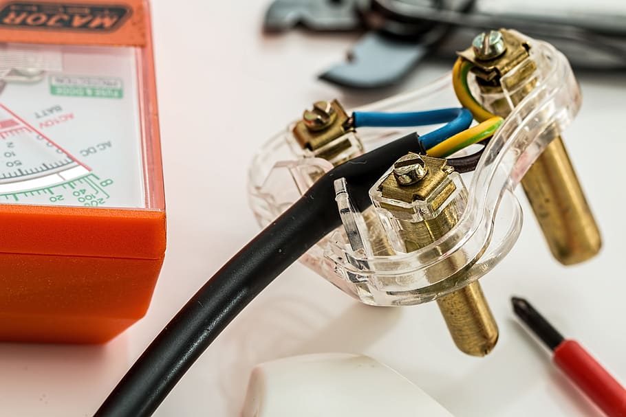 close-up photo of power cord, diy, do-it-yourself, electrical repairs HD wallpaper