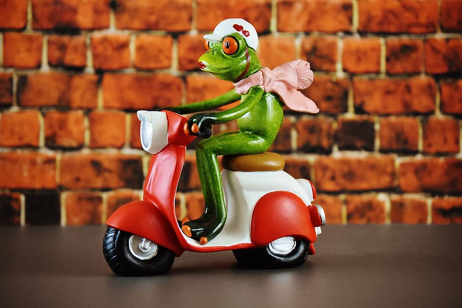 Vespa, Roller, Frog, Figure, funny, retro, vehicle, locomotion, HD wallpaper