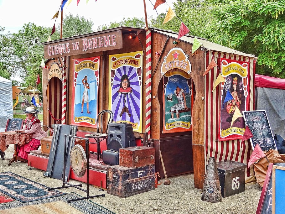 Cirque De Boheme stage during daytime, circus, tarot, seer HD wallpaper