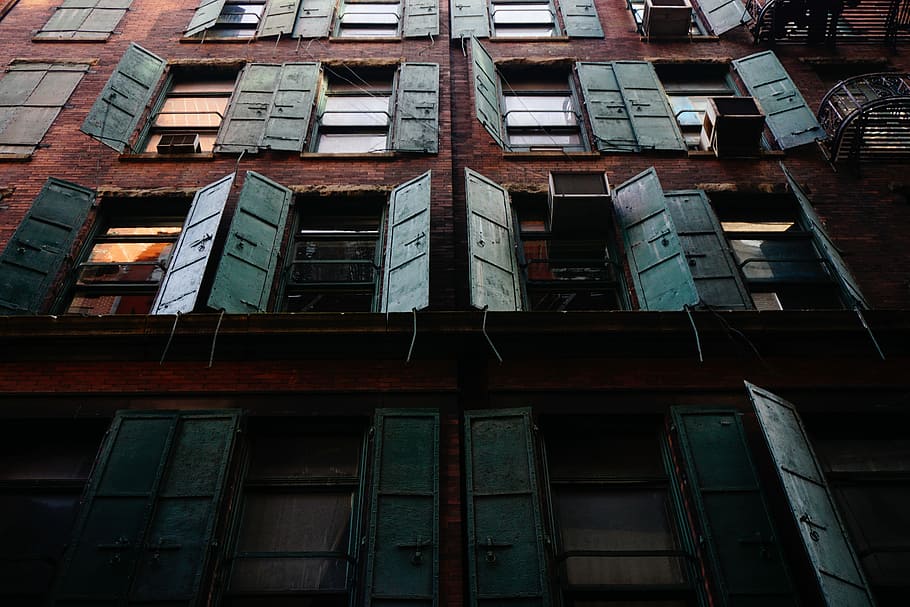 brown concrete tall building, brown and gray building, window HD wallpaper