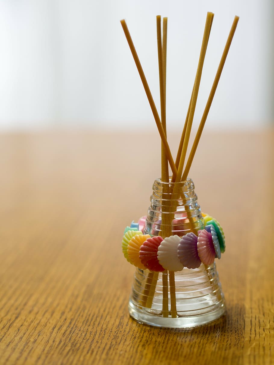 aroma, glitter, shell, rod, fragrance, indoors, focus on foreground HD wallpaper