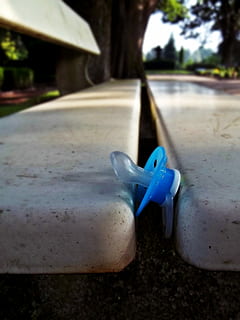 Pacifier, Lost, Bank, can be, blue, no people, day, close-up HD wallpaper