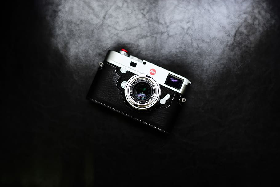 silver SLR camera, black SLR camera, camera gear, leica, flatlay HD wallpaper
