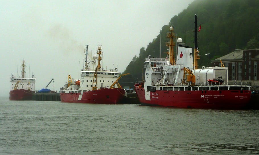 canadien coast guard, vessel, ship, rainy day, saint lorenz river, HD wallpaper