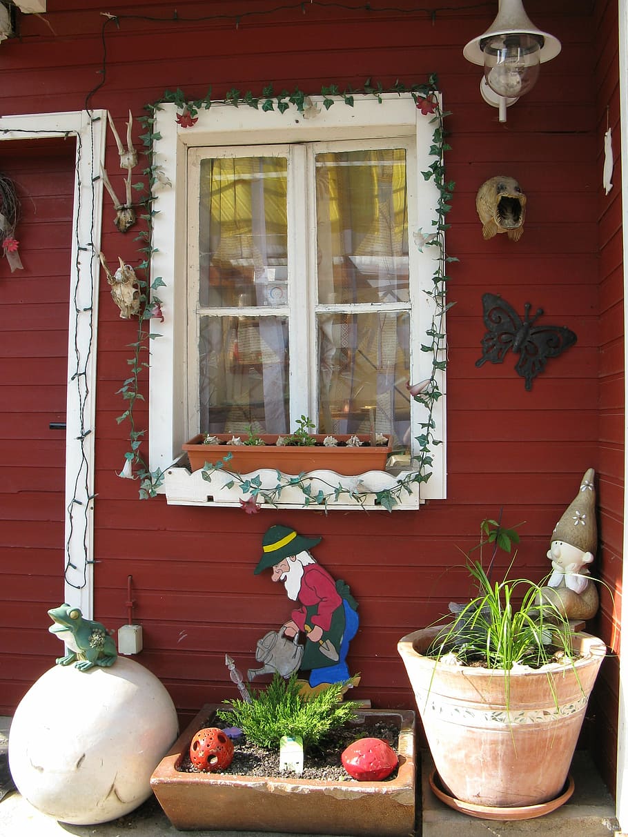 Old, Window, Glass, Historically, old window, flower box, building HD wallpaper