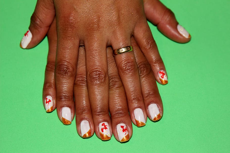 Vietnamese nail artist Quinada on how to nail your Halloween manicure this  year