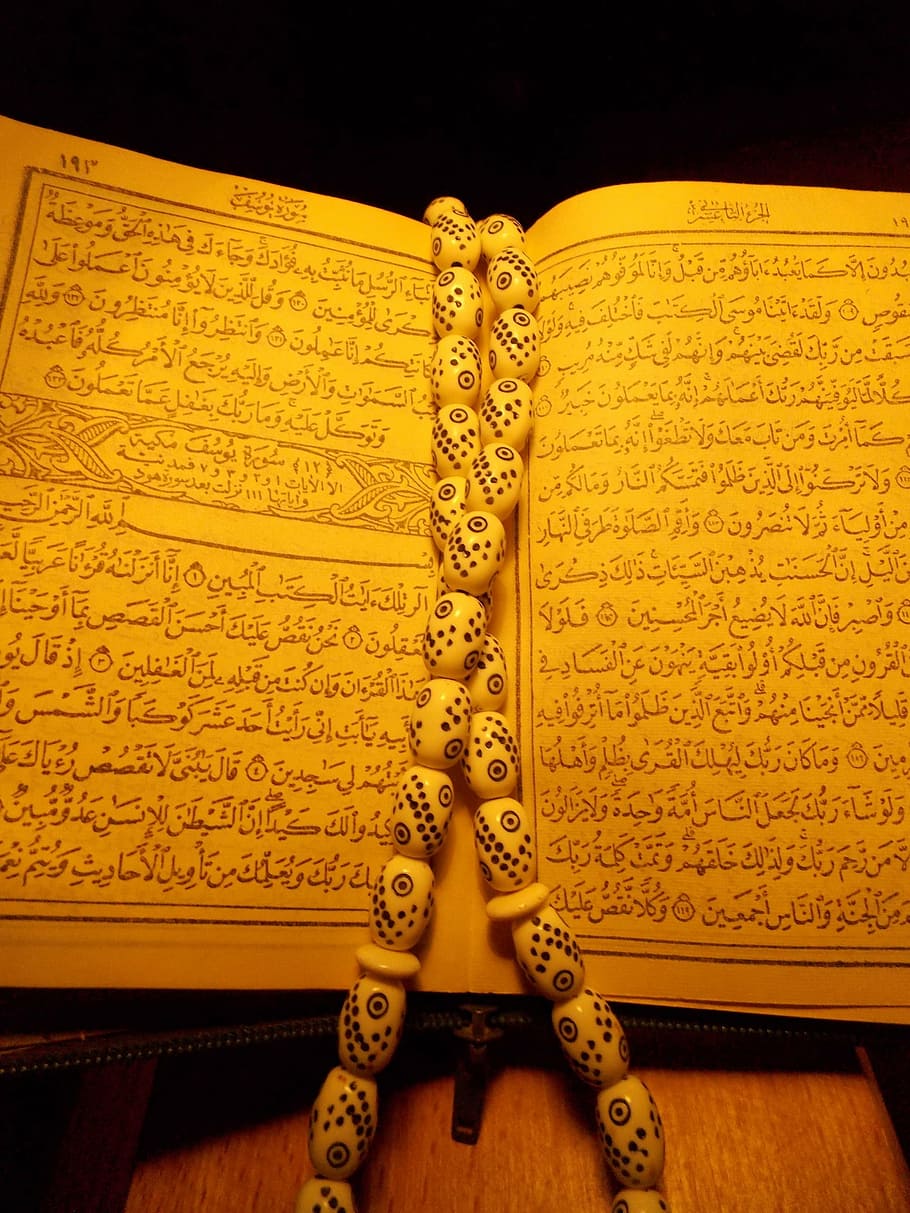 quran, rosary, pray, religion, holy, islam, indoors, text, art and craft