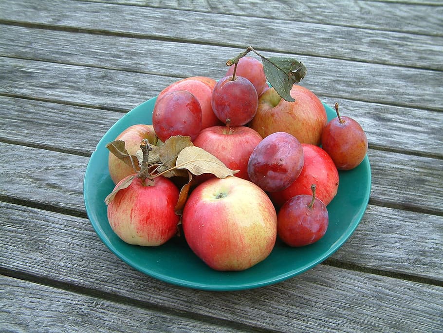 apple, plums, fruit, food and drink, healthy eating, wood - material HD wallpaper