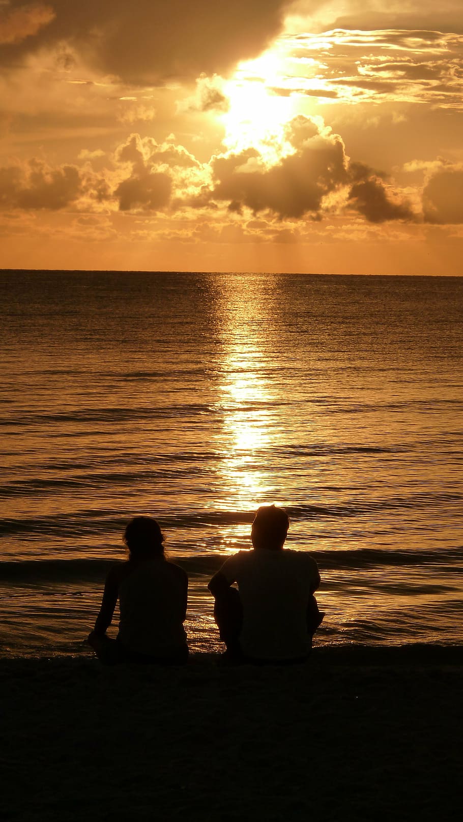sunset, silhouette, couple, sky, people, nature, beach, water HD wallpaper