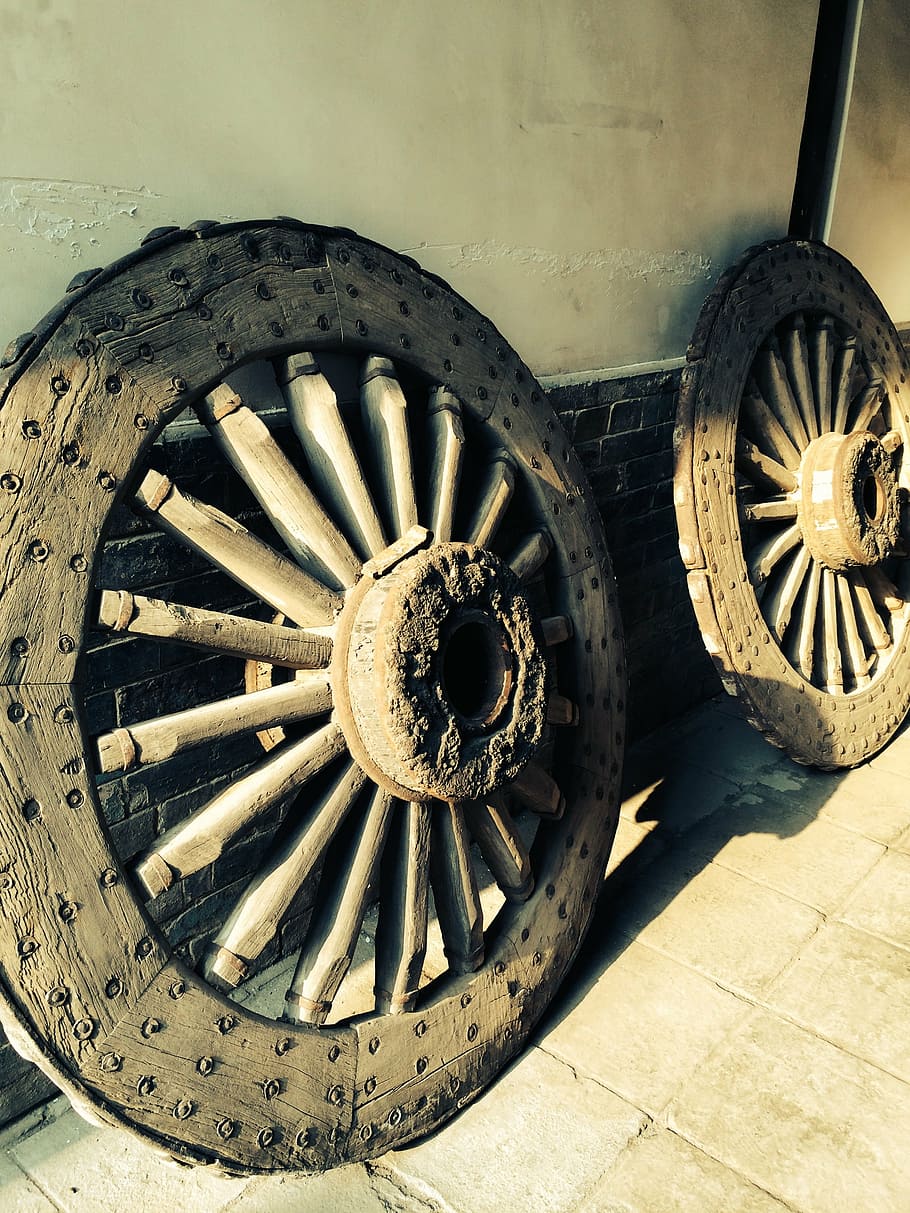 wheels, old house, nostalgia, classical, traffic, obsolete HD wallpaper