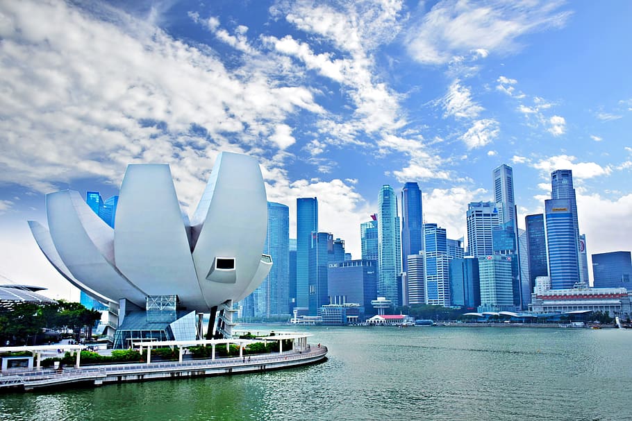 white concrete building, marina bay, singapore, ao, city, skyscraper