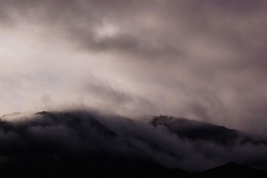silhouette of mountains, mountain in mist, clouds, sky, cloudy HD wallpaper