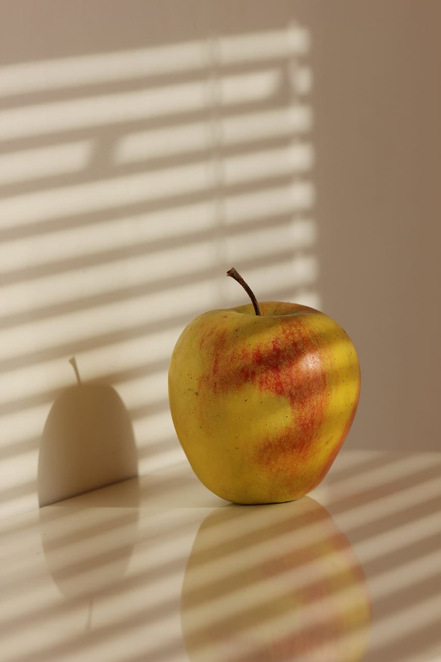 apple, shadow, fruit, light, healthy eating, food and drink HD wallpaper