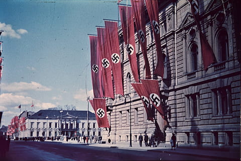 red flags hanging on building, swastikas, berlin, germany, nazi HD wallpaper