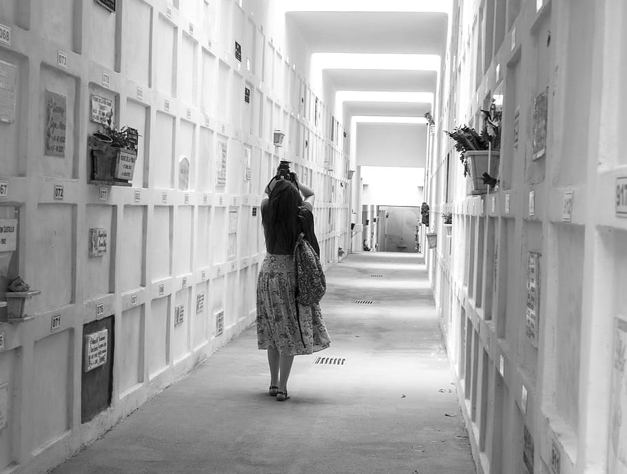 passage, death, life, white, rest, one person, real people HD wallpaper