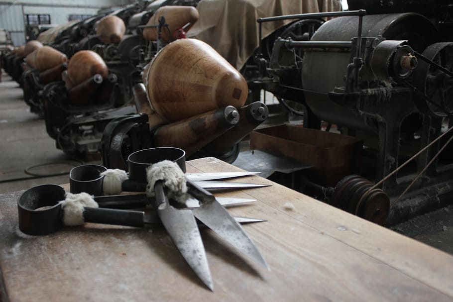 tools, equipment, machinery, indoors, metal, old, no people HD wallpaper