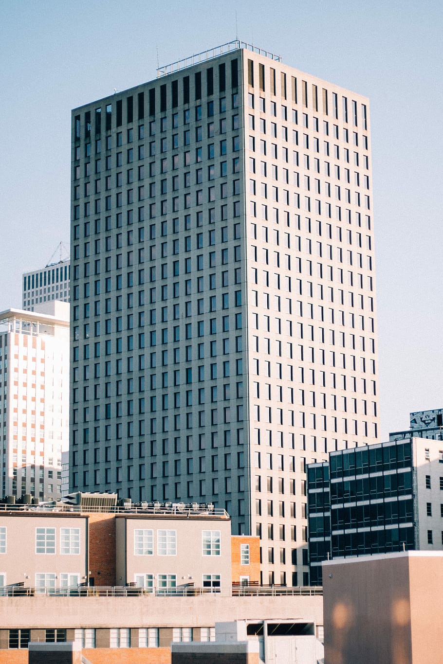 Lost in Nola, white concrete building during daytime, city, architecture HD wallpaper
