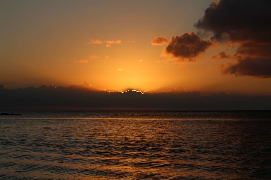 body of water at golden hour, sun, sunset, mauritius, hotel HD wallpaper