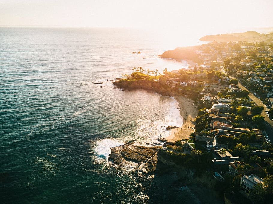 aerial photo of city near shore, sea, ocean, blue, water, waves HD wallpaper
